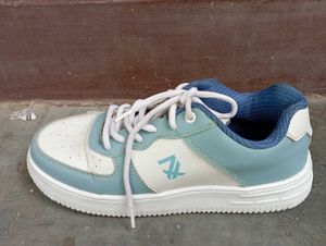 Blue &amp; White Shoes 👟👟