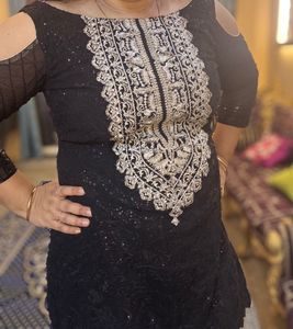 Elegant Black Embroidered Kurta