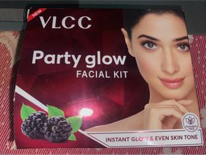 VLCC Party Glow Facial Kit