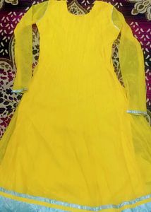 Kaliyon Wala Ambrella Suit Pajami Dupatta Sath Mei