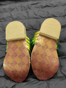 Flower Embellished Thong Sandals 1 Year Baby