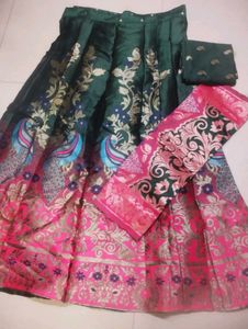 Party wear