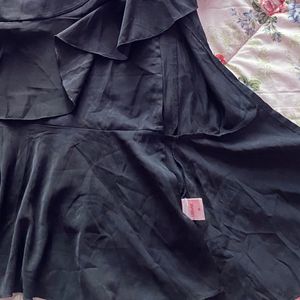 Elegant Black Midi Dress