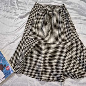 Woollen Frill Skirt