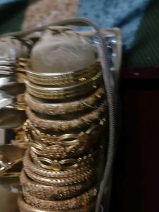 Golden kanganSetpolish kabhi nahin jayegi gold loo