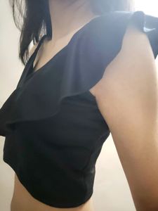 Chimpanzee Ruffle And Cami Black Crop Top