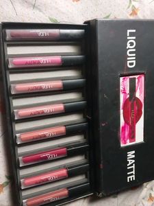 HUDA BEAUTY LIPSTICK 💄 Liquid Matte