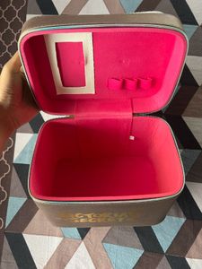 Victoria&#39;s Secret Vanity