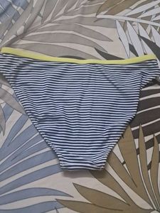 Combo Of Five Victoria Secret  Branded  Panty