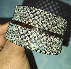Sparkling Bangle Set