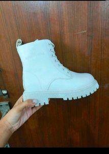 Trendy Boot🎀