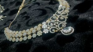 Pure AD Jewellery Set