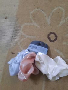 Elegant Hair Scrunchies Set