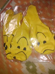 Smiley Baloon(1 Pkt/4 Piss In One Pkt)💗