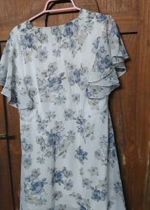 Floral Print Dress in white