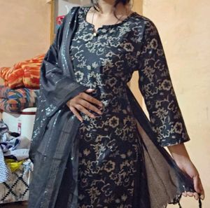 Floral Print Kurta with Dupatta and pant