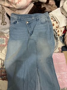 Denim skirt (Newme)
