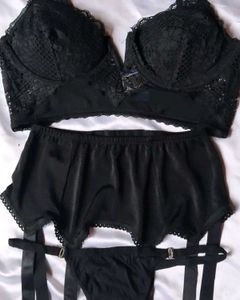 Nue Bra Set