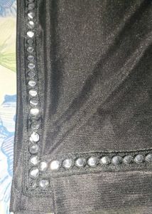 Black Saree Without Blouse