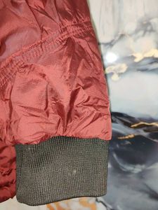 Maroon Padded Jacket upto XL XXL no flaws