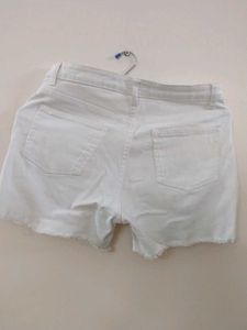 Max Shorts