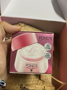 ponds bright beauty