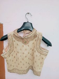 Long Ruffle Skirt With Neck Cover Blouse