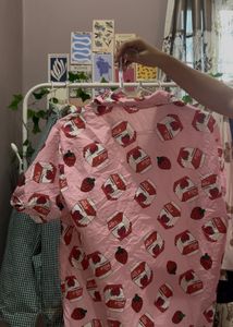 Korean Strawberry Shirt🍓🍓🍰