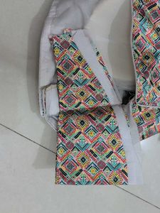 Printed Blouse With Sleeves Inside