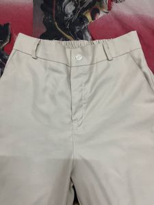 Off White Korean Trouser