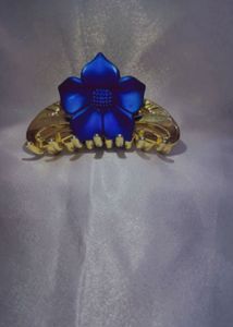 Chic Floral Gold Claw Hair Clips