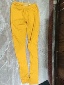 Utsa Chudidar Leggings