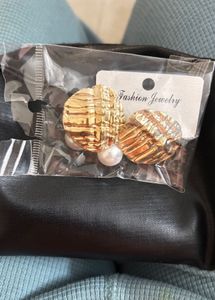 Golden Pearl Earrings