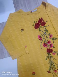 Floral Embroidered Kurti