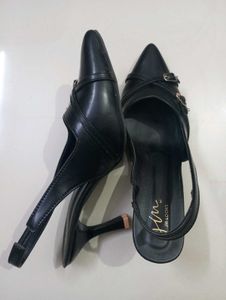 PENCIL HEELS