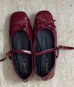 Mary Jane Cherry Red Shoe