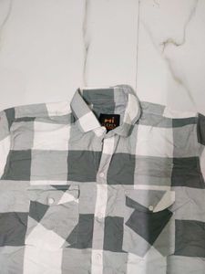 Classy Unisex Checks SHIRT✨🤍