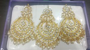 Earing With Mangtika