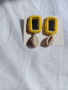 Shell Drop Earrings ( Single Piece)
