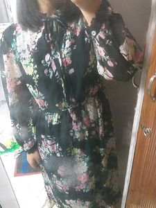 Floral Print Midi Dress. SELLING FAST❗