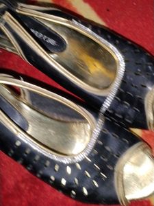 Elegant Black &amp; Gold sandal heels
