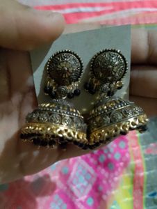 Golden-black Earrings 🖤💛