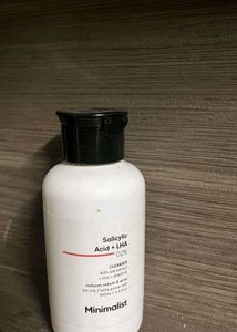 Minimalist Salicylic Acid Cleanser