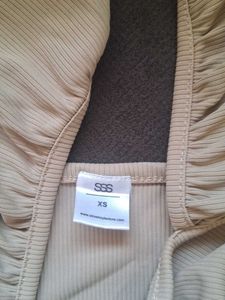 front twist ribbed top