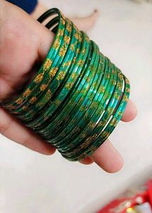 Emerald &amp; Gold Bridal Bangles