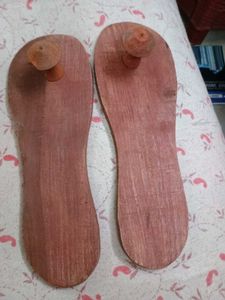 Ram Laxman Ke Bhakhto Ki Slipper