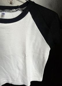 Ranglan Sleeve Crop Tshirt
