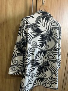 Black &amp; White Printed Jacket