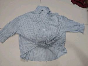 strip light blue twised shirt