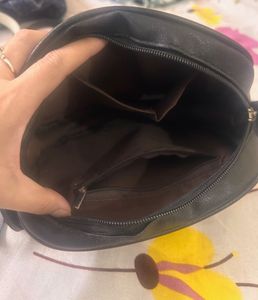 POWERPUFF SLING BAG